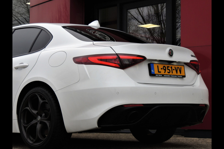 Alfa Romeo Giulia 2.0T Super│19'' LMV │Navi│Veloce look│CarPlay | Android Auto | PDC | Automaat