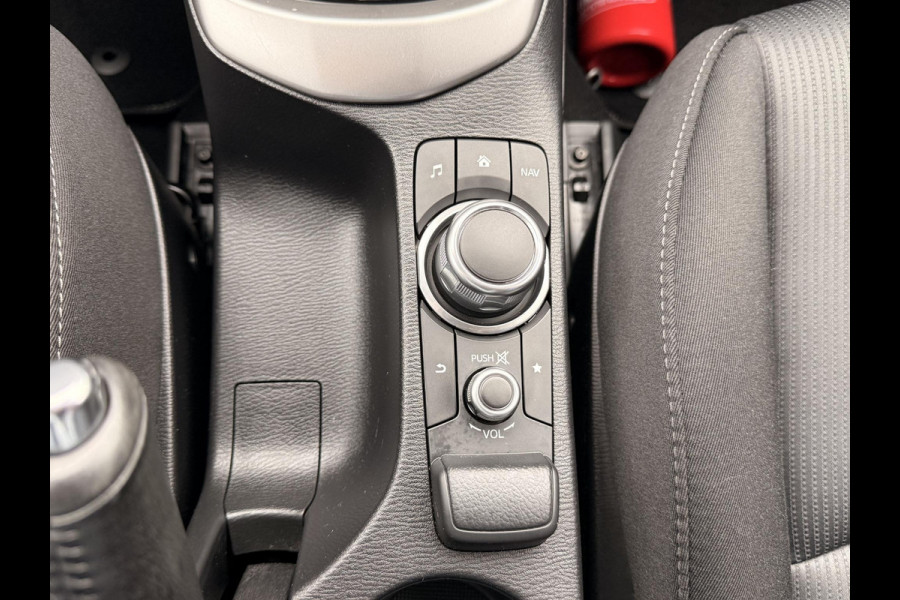 Mazda CX-3 2.0 Skyactiv-G Dynamic | BLUETOOTH | PARKEERSENSOREN ACHTER | CRUISE CONTROL | Mazda CX-3 2.0 Skyactiv-G Dynamic | BLUETOOTH | PARKEERSENSOREN ACHTER | CRUISE CONTROL |