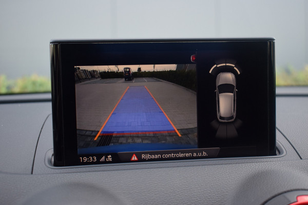 Audi RS3 Sportback 2.5 TFSI 400pk Quattro | Pano | Leer | B&O Audi RS3 Sportback 2.5 TFSI 400pk Quattro | Pano | Leer | B&O