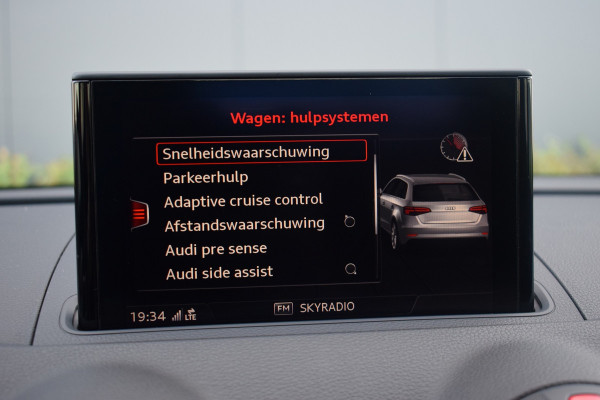 Audi RS3 Sportback 2.5 TFSI 400pk Quattro | Pano | Leer | B&O Audi RS3 Sportback 2.5 TFSI 400pk Quattro | Pano | Leer | B&O