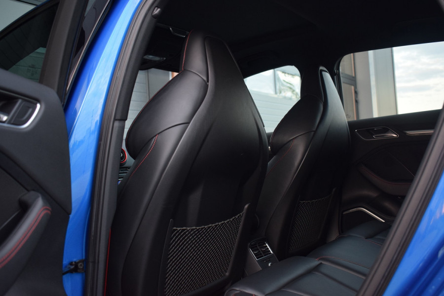 Audi RS3 Sportback 2.5 TFSI 400pk Quattro | Pano | Leer | B&O Audi RS3 Sportback 2.5 TFSI 400pk Quattro | Pano | Leer | B&O