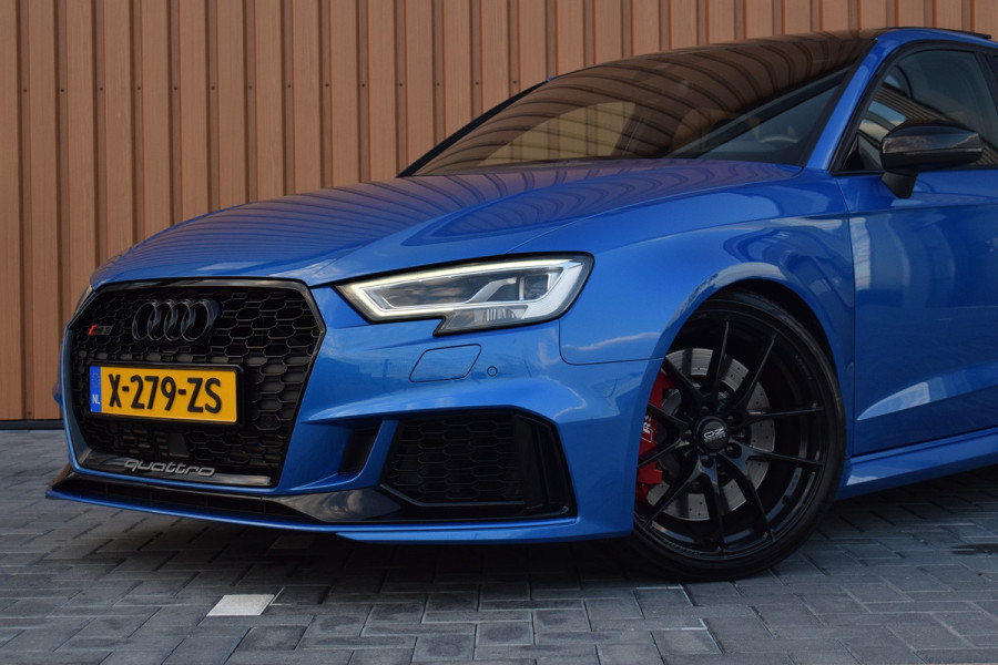 Audi RS3 Sportback 2.5 TFSI 400pk Quattro | Pano | Leer | B&O Audi RS3 Sportback 2.5 TFSI 400pk Quattro | Pano | Leer | B&O