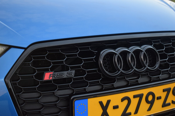 Audi RS3 Sportback 2.5 TFSI 400pk Quattro | Pano | Leer | B&O Audi RS3 Sportback 2.5 TFSI 400pk Quattro | Pano | Leer | B&O