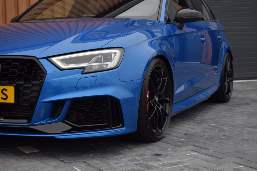 Audi RS3 Sportback 2.5 TFSI 400pk Quattro | Pano | Leer | B&O Audi RS3 Sportback 2.5 TFSI 400pk Quattro | Pano | Leer | B&O