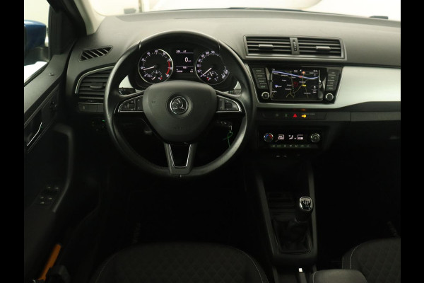 Škoda Fabia 1.2 TSI Drive | Climate control | DAB | Cruise control | Navigatie | Bluetooth | Parkeerhulp | Getint glas | LED