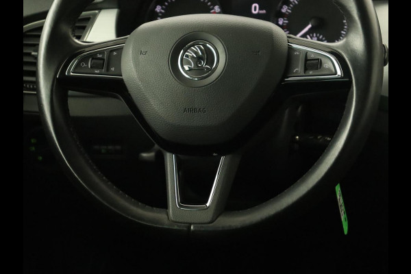 Škoda Fabia 1.2 TSI Drive | Climate control | DAB | Cruise control | Navigatie | Bluetooth | Parkeerhulp | Getint glas | LED