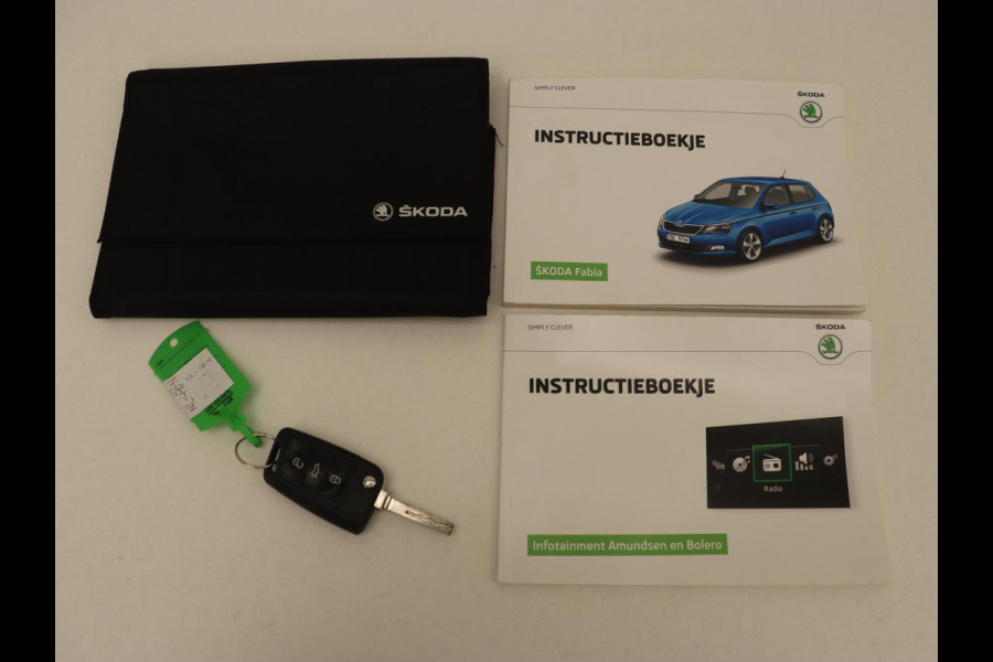 Škoda Fabia 1.2 TSI Drive | Climate control | DAB | Cruise control | Navigatie | Bluetooth | Parkeerhulp | Getint glas | LED