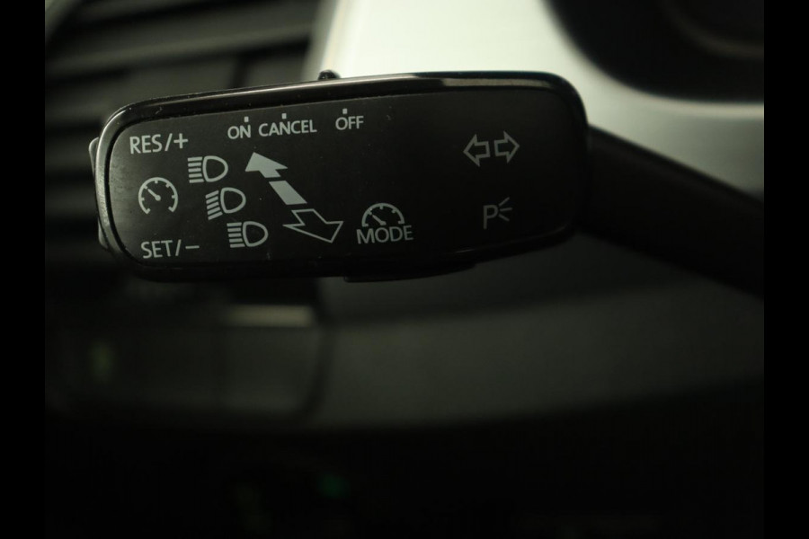 Škoda Fabia 1.2 TSI Drive | Climate control | DAB | Cruise control | Navigatie | Bluetooth | Parkeerhulp | Getint glas | LED