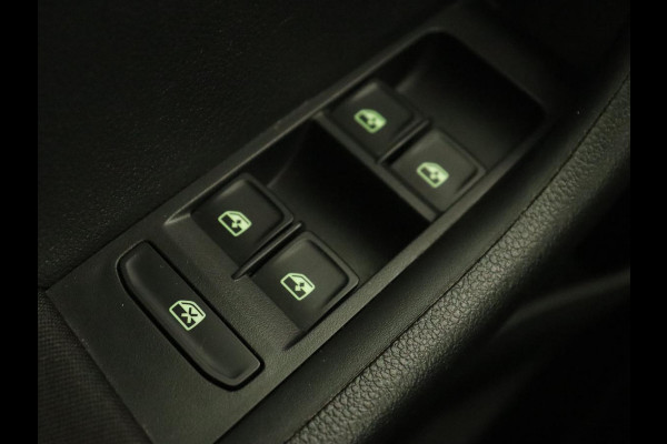Škoda Fabia 1.2 TSI Drive | Climate control | DAB | Cruise control | Navigatie | Bluetooth | Parkeerhulp | Getint glas | LED