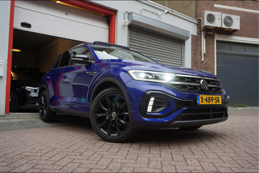 Volkswagen T-Roc 1.5 TSI R-Line Black Style | Facelift | Panoramadak | IQ light | Virtual cockpit | Adaptive + Lane departure | Apple Carplay | Sfeerverlichting | Dealer onderhouden Business+