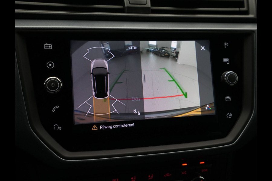 Seat Arona 1.0 TSI Style Business Intense Navigatie Keyless Carplay Sideassist Acc Pdc 299