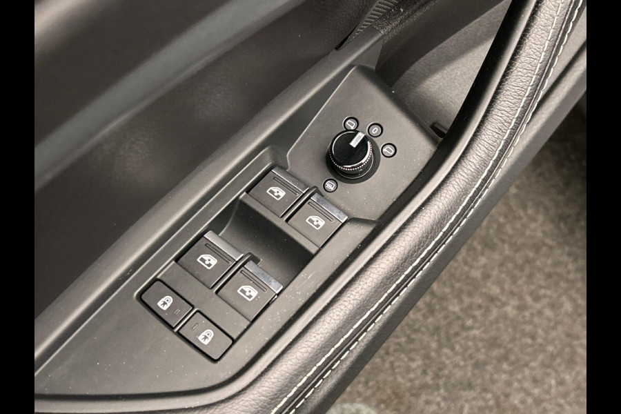 Audi e-tron Sportback 55 quattro edition 95 kWh Origineel NL Leder Navigatie