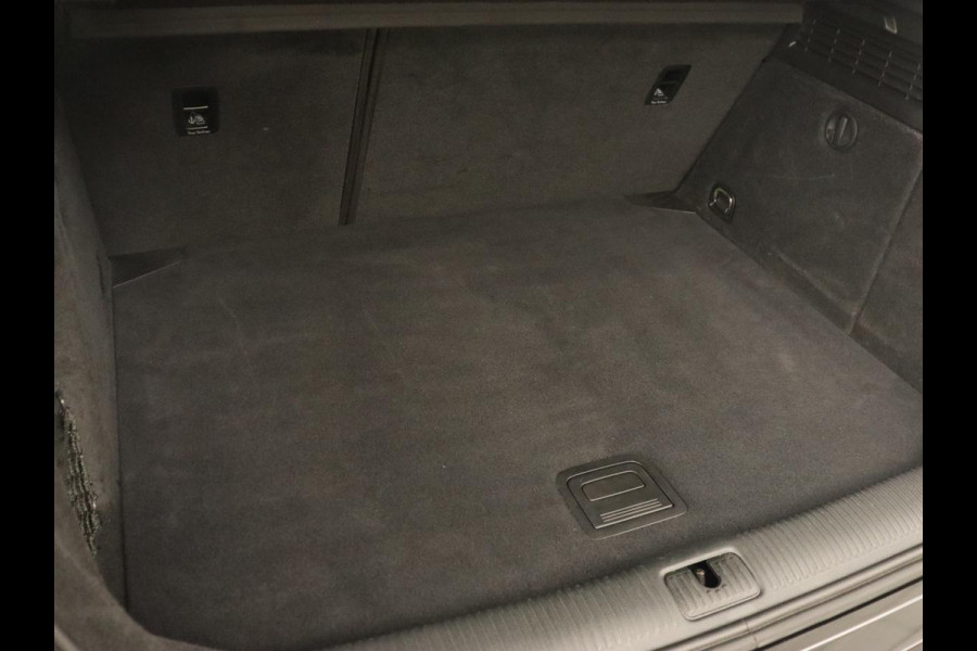 Audi A3 30 TFSI Sport S Line Edition | Sportstoelen | Full LED | Half leder | Navigatie | Climate control | Cruise control | Parkeerhulp
