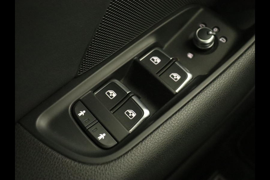 Audi A3 30 TFSI Sport S Line Edition | Sportstoelen | Full LED | Half leder | Navigatie | Climate control | Cruise control | Parkeerhulp