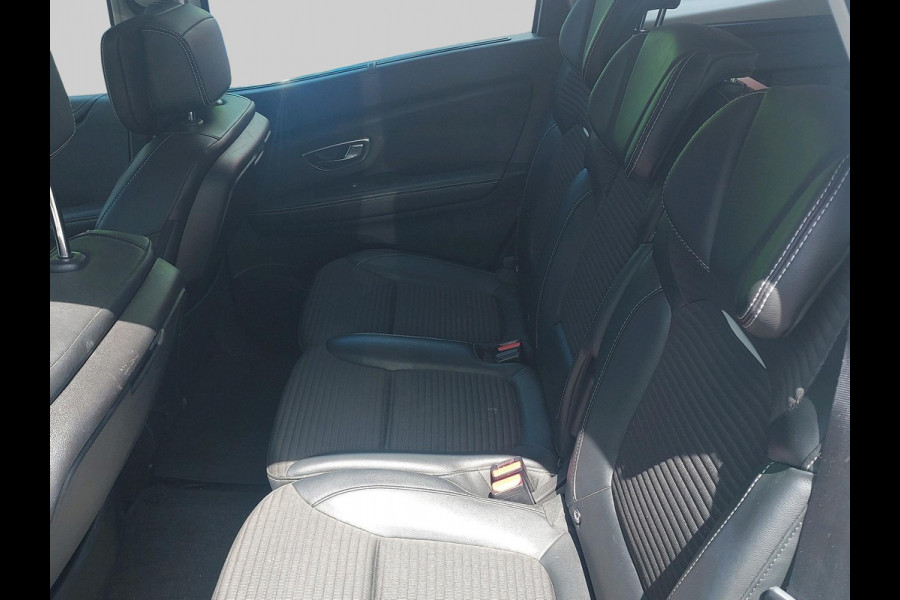 Renault Grand Scénic 1.3 TCe Intens 7p. | automaat | 7-zitter | Renault Grand Scénic 1.3 TCe Intens 7p. | automaat | 7-zitter |