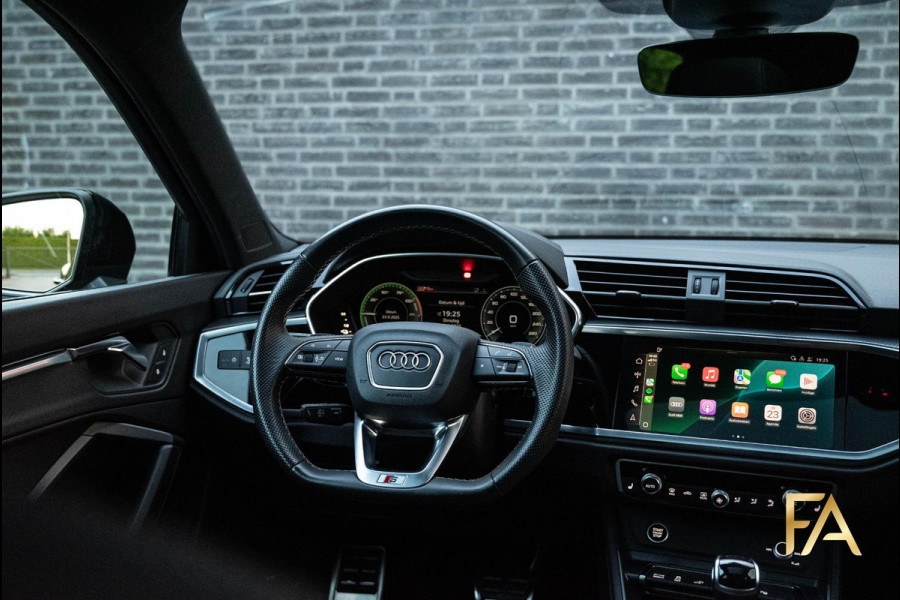 Audi Q3 Sportback 45 TFSI e S Line Panodak|Sonos|MatrixLED|20Inch|360'|