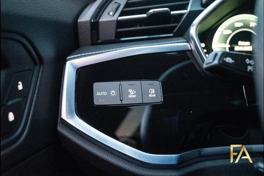 Audi Q3 Sportback 45 TFSI e S Line Panodak|Sonos|MatrixLED|20Inch|360'|