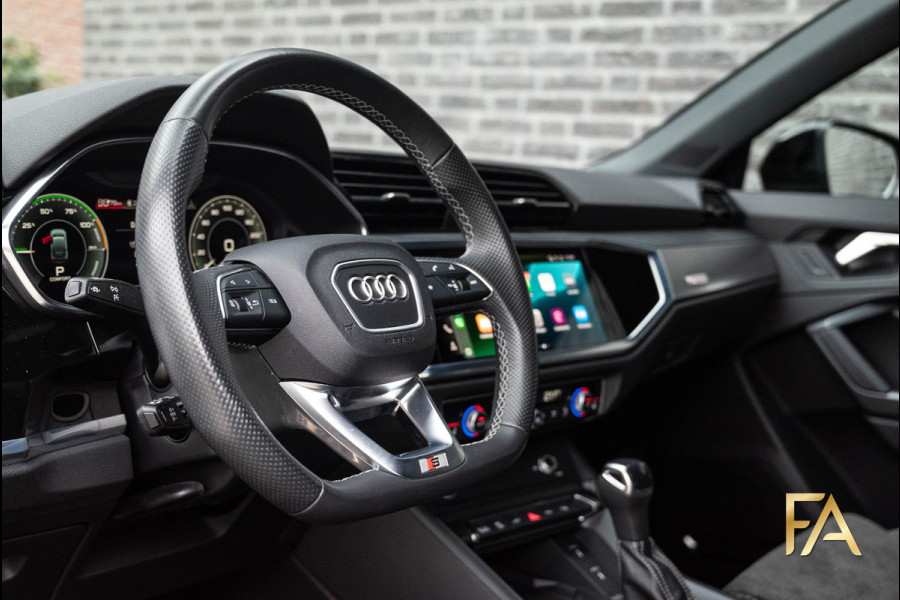 Audi Q3 Sportback 45 TFSI e S Line Panodak|Sonos|MatrixLED|20Inch|360'|
