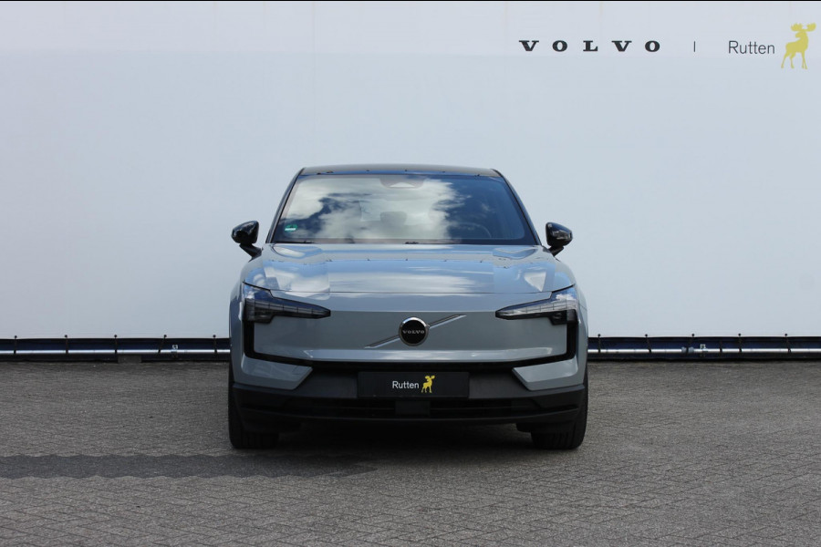 Volvo EX30 Single Motor Extended Range Plus 69 kWh Adaptieve cruise control / Semi elektrisch wegklapbare trekhaak / Extra getinte ramen vanaf de B-stijl / Verwarmbare voorstoelen / Verwarmbaar stuurwiel