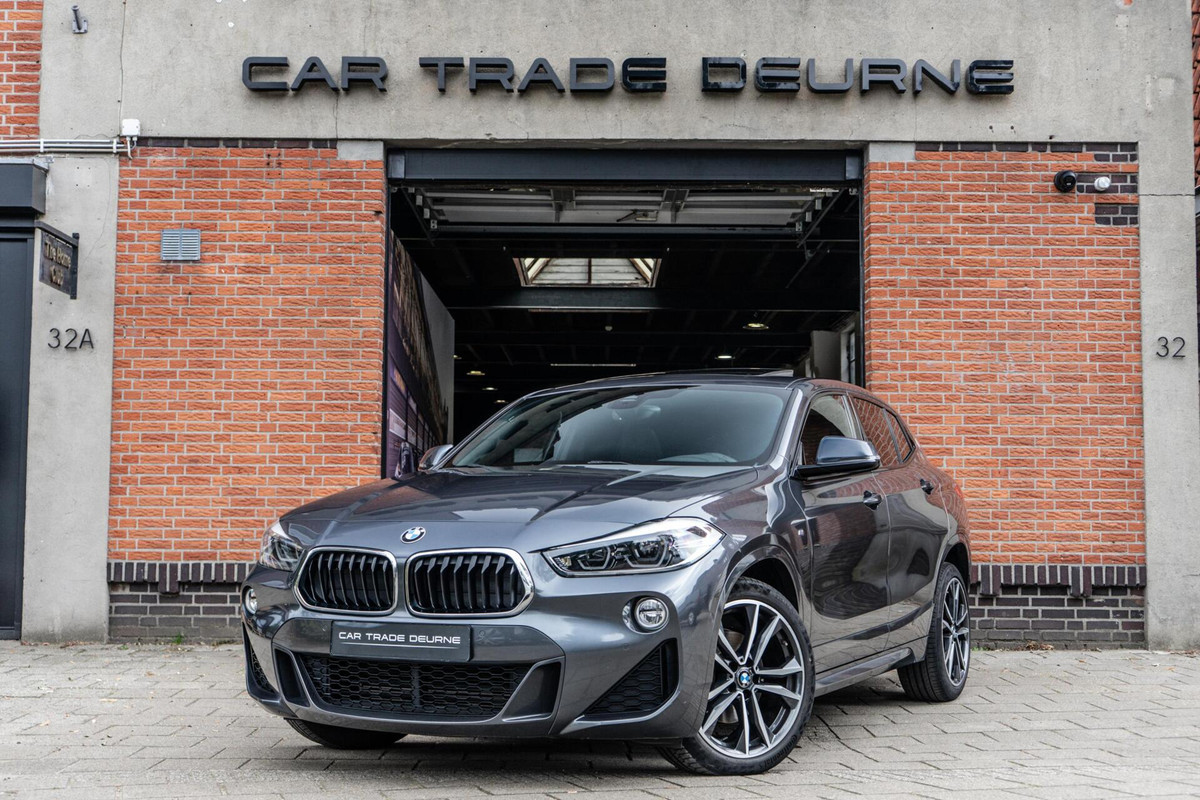 BMW X2 sDrive18i High Executive M-Sport Pano / Leer / Sfeer BMW X2 sDrive18i High Executive M-Sport Pano / Leer / Sfeer