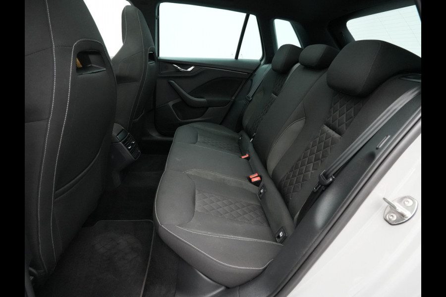 Škoda Kamiq 1.0 TSI Sport Business Navi via App Panoramadak Pdc Clima Lane Assist