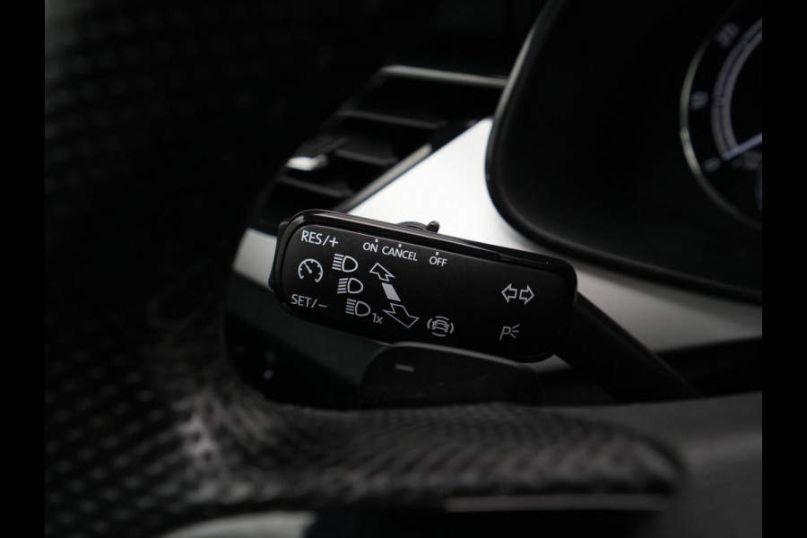 Škoda Kamiq 1.0 TSI Sport Business Navi via App Panoramadak Pdc Clima Lane Assist