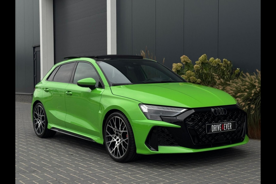 Audi RS3 Sportback 2.5 TFSI RS 3 quatt. NIEUW PANO NAVI CAMERA SPORTVELGEN