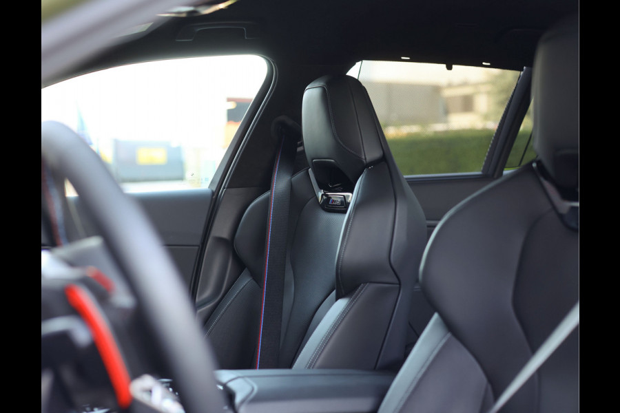 BMW M5 Touring | Direct leverbaar - Urban Green - Drivers Pack