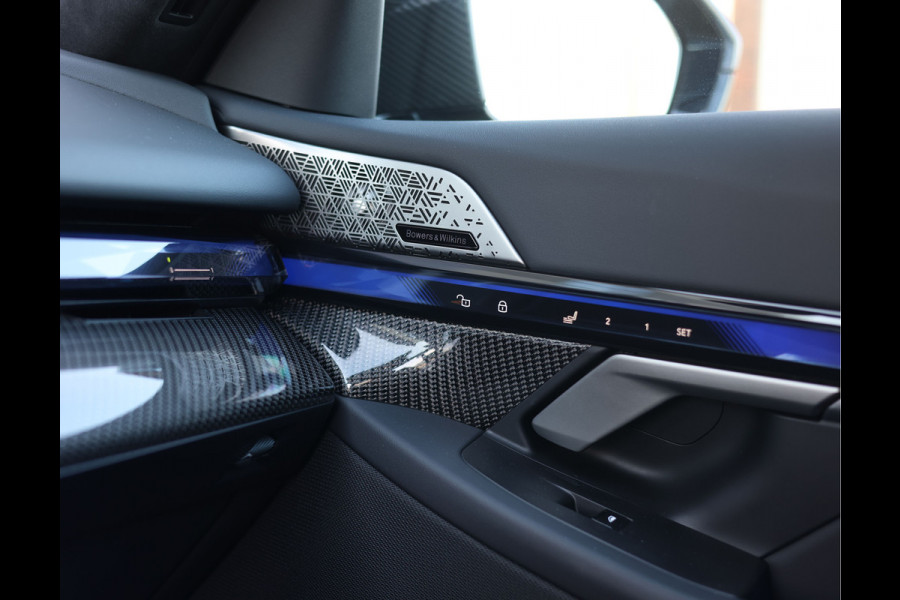 BMW M5 Touring | Direct leverbaar - Urban Green - Drivers Pack