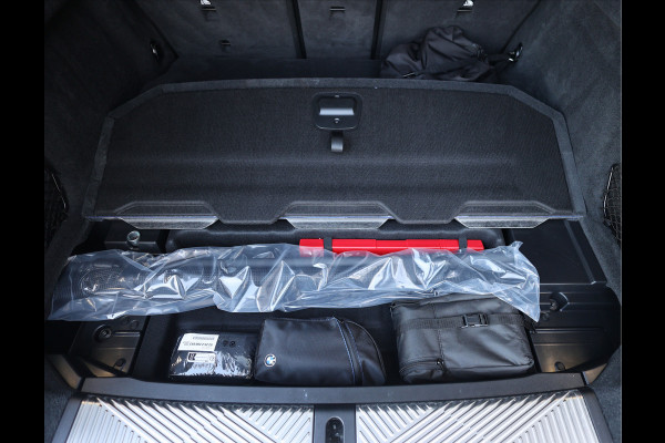 BMW M5 Touring | Direct leverbaar - Urban Green - Drivers Pack