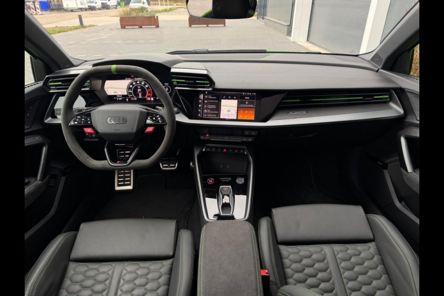 Audi RS3 Sportback 2.5 TFSI RS 3 quatt. NIEUW PANO NAVI CAMERA SPORTVELGEN
