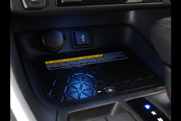 Toyota RAV4 2.5 Plug-in Hybrid AWD Dynamic | 1500KG trekgewicht | Afneembare Trekhaak| Stuur- & Stoelverwarming | Apple Carplay & AndroidAUTO | Toyota RAV4 2.5 Plug-in Hybrid AWD Dynamic | 1500KG trekgewicht | Afneembare Trekhaak| Stuur- & Stoelverwarming | Apple Carplay & AndroidAUTO |