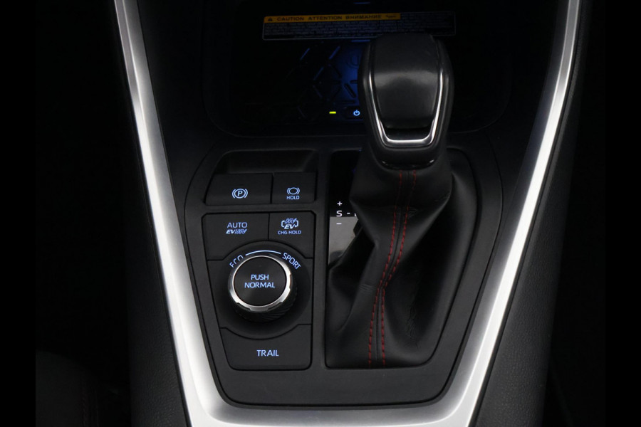 Toyota RAV4 2.5 Plug-in Hybrid AWD Dynamic | 1500KG trekgewicht | Afneembare Trekhaak| Stuur- & Stoelverwarming | Apple Carplay & AndroidAUTO | Toyota RAV4 2.5 Plug-in Hybrid AWD Dynamic | 1500KG trekgewicht | Afneembare Trekhaak| Stuur- & Stoelverwarming | Apple Carplay & AndroidAUTO |
