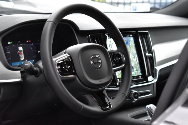 Volvo S90 2.0 B4 197PK Aut. Plus Dark | BLiS | Navi | Camera | Leder | Incl. garantie