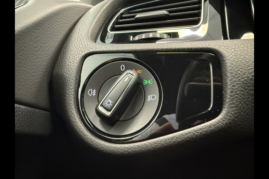 Volkswagen Golf 1.4 TSI Highline Business R 2x R-line DSG 18'lmv Full-led Achteruitrijcamera