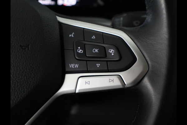 Volkswagen Golf 1.0 TSI Golf | Apple Carplay/Android Auto | Parkeersensoren Voor & Achter | Volkswagen Golf 1.0 TSI Golf | Apple Carplay/Android Auto | Parkeersensoren Voor & Achter |