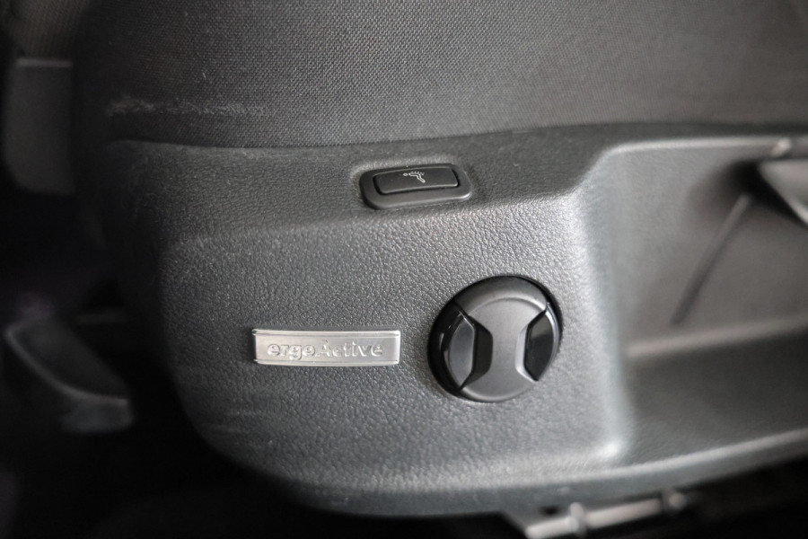 Volkswagen GOLF Variant 1.5 TSI Highline CARPLAY ACC STOEL/ST MASSAGE CAMERA '20