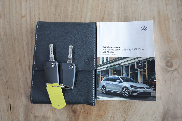 Volkswagen GOLF Variant 1.5 TSI Highline CARPLAY ACC STOEL/ST MASSAGE CAMERA '20