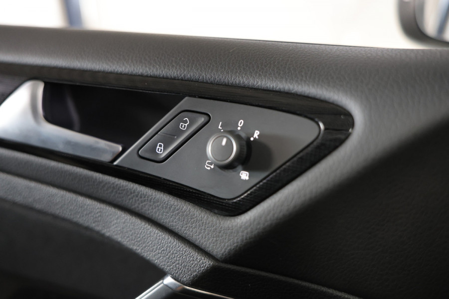 Volkswagen GOLF Variant 1.5 TSI Highline CARPLAY ACC STOEL/ST MASSAGE CAMERA '20