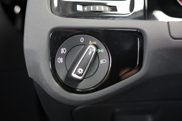 Volkswagen GOLF Variant 1.5 TSI Highline CARPLAY ACC STOEL/ST MASSAGE CAMERA '20