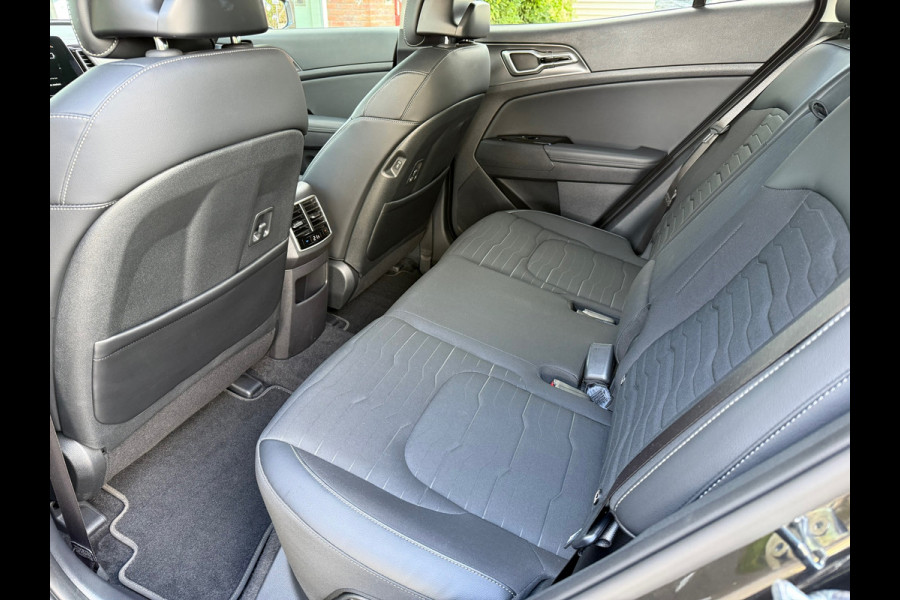Kia Sportage 1.6 T-GDi Plug-in Hybrid AWD DynamicLine - Automaat - Navi - Camera