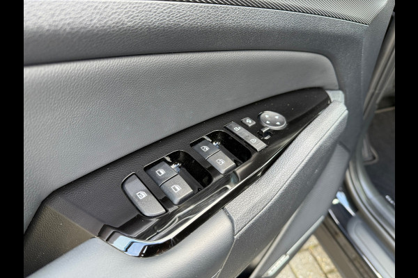 Kia Sportage 1.6 T-GDi Plug-in Hybrid AWD DynamicLine - Automaat - Navi - Camera