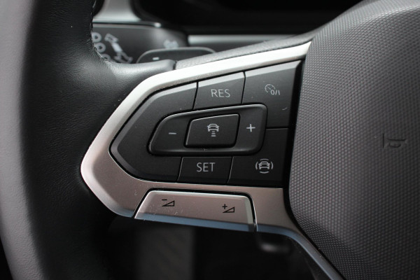 Volkswagen T-Roc 1.5 TSI 150pk DSG Life | Navigatie | Apple Carplay/Android Auto | Parkeersensoren | Camera | Adaptive Cruise Control | Park Assist | Stoelverwarming | Ledverlichting voor | Virtual Cockpit | Climate Control
