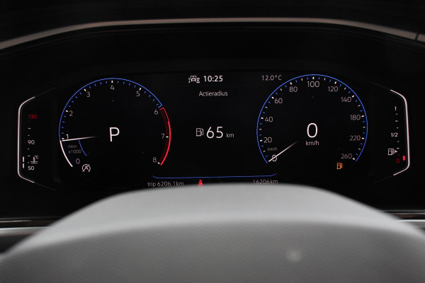 Volkswagen T-Roc 1.5 TSI 150pk DSG Life | Navigatie | Apple Carplay/Android Auto | Parkeersensoren | Camera | Adaptive Cruise Control | Park Assist | Stoelverwarming | Ledverlichting voor | Virtual Cockpit | Climate Control