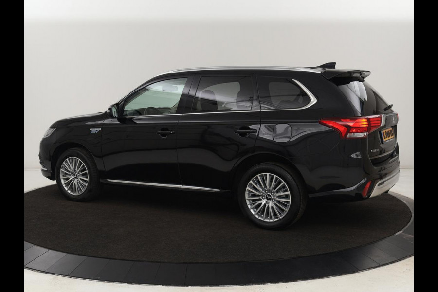 Mitsubishi Outlander 2.4 PHEV Pure+ | Trekhaak | Carplay | Leder/Alcantara | Camera | Keyless | Full LED | Climate control | Cruise control | Plug In