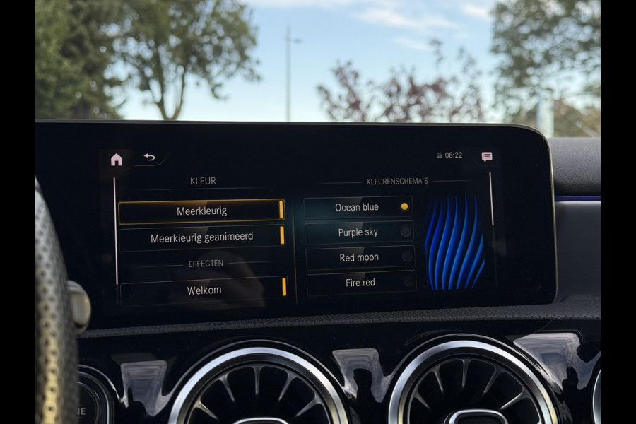 Mercedes-Benz A-Klasse 180 Aut. Sol. AMG Sport Ed. | Panorama | Burmester | Memory | Multi Beam |