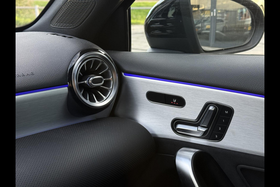 Mercedes-Benz A-Klasse 180 Aut. Sol. AMG Sport Ed. | Panorama | Burmester | Memory | Multi Beam |