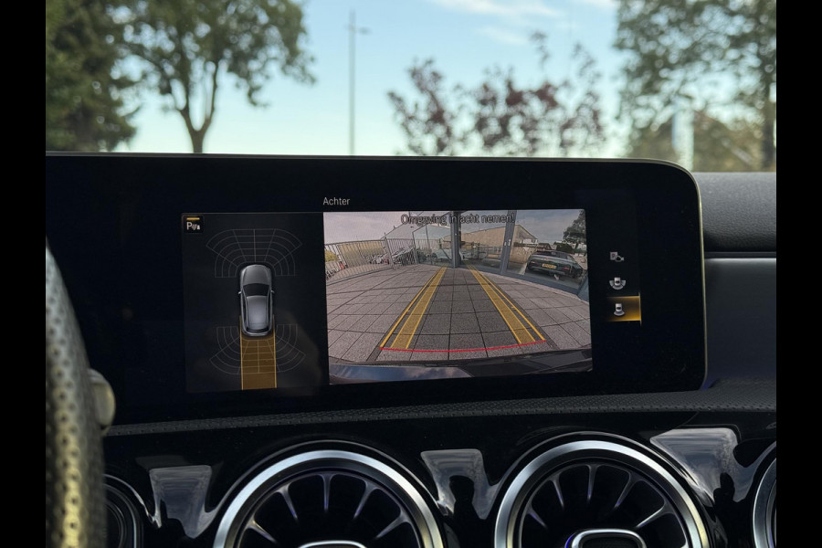 Mercedes-Benz A-Klasse 180 Aut. Sol. AMG Sport Ed. | Panorama | Burmester | Memory | Multi Beam |