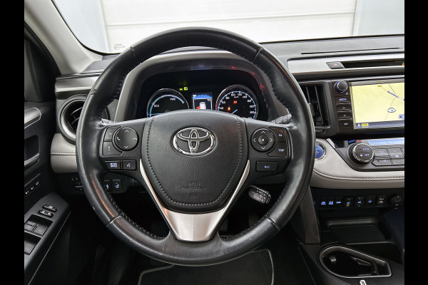 Toyota RAV4 2.5 Hybrid Style(Zeer Goed OnderH, Navi, Stoel/stuur Verwarming, Camera, Parkeersensoren, Etc)