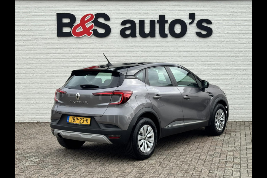 Renault Captur 1.0 TCe 100 Zen Cruise control Climate control navigatie Achteruitrijcamera plus sensoren Apple / Android